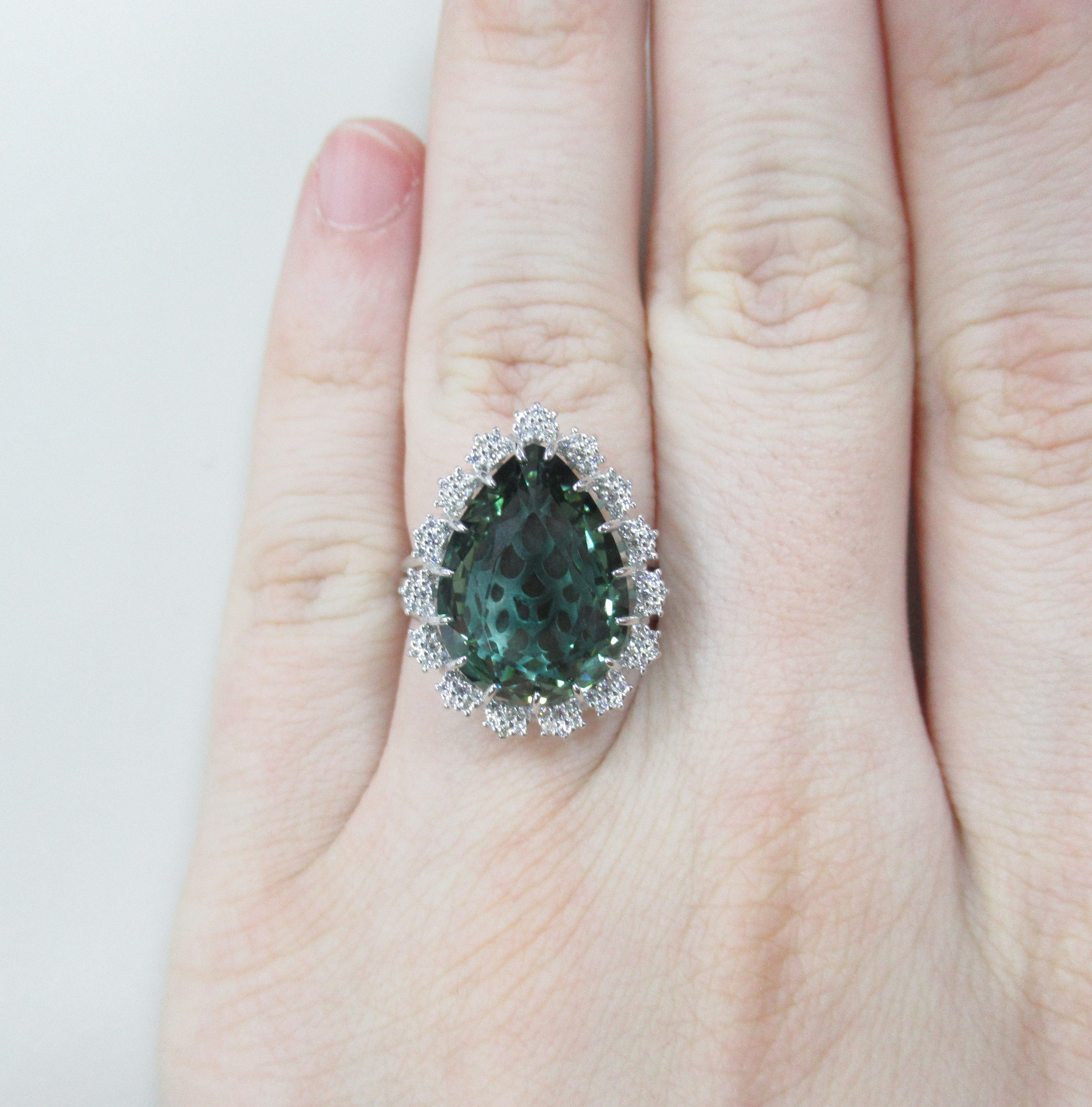 Серебряное кольцо с празиолитом